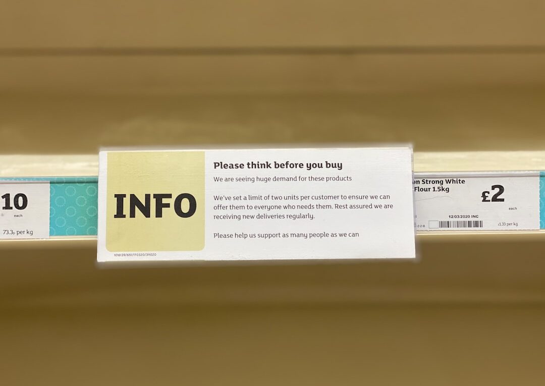 Kapı Eşiği Etiketlerini Doğru Okuma ile Lastik Basıncını Uygulama